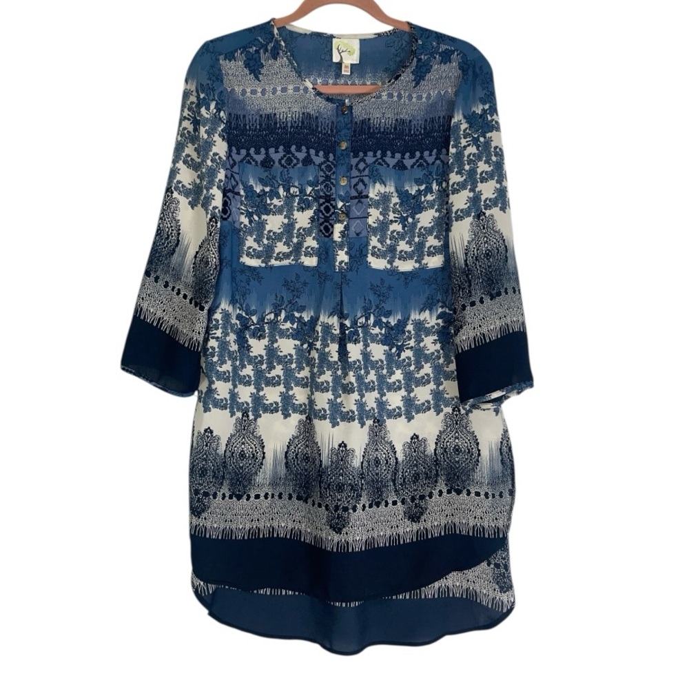 Anthropologie Fig & Flower floral blue & white tunic. Size medium GUC